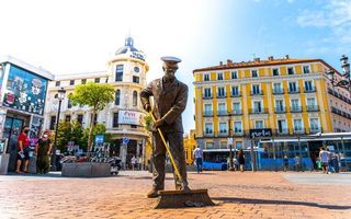 Flat  Leon. En venta piso en pleno corazón del barrio de las letras  en una