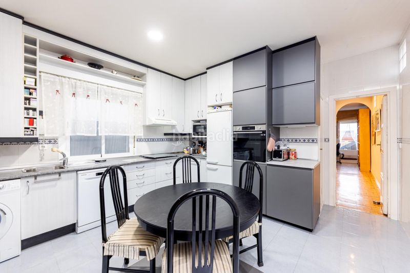 Foto 69b8ad0b-742b-45d1-97d6-61deae514a62. Pis amb calefacció a Palos de Moguer Madrid