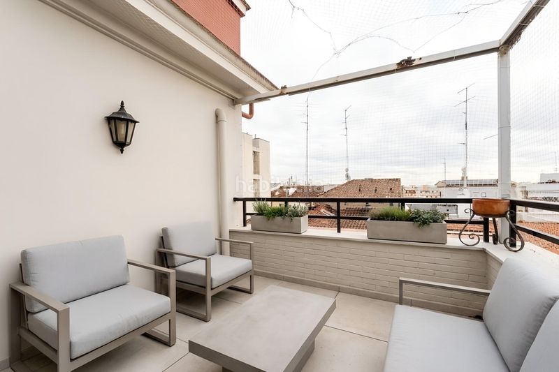 Foto a82987d1-a2db-4cc6-b77b-438148c6c00f. Pis amb calefacció a Palos de Moguer Madrid