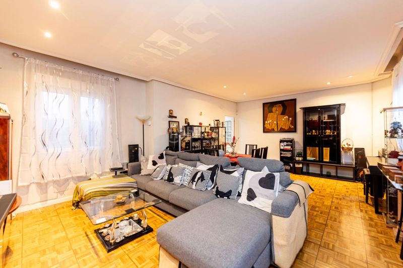 Foto fd8cabc6-6cf2-44ab-9063-5428fb58cc6d. Pis amb calefacció a Palos de Moguer Madrid