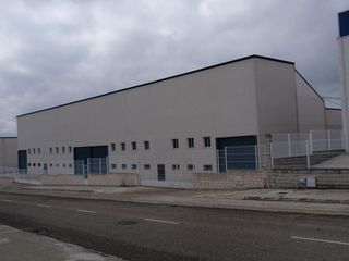 Lloguer Nau industrial a Avenida retamas 12