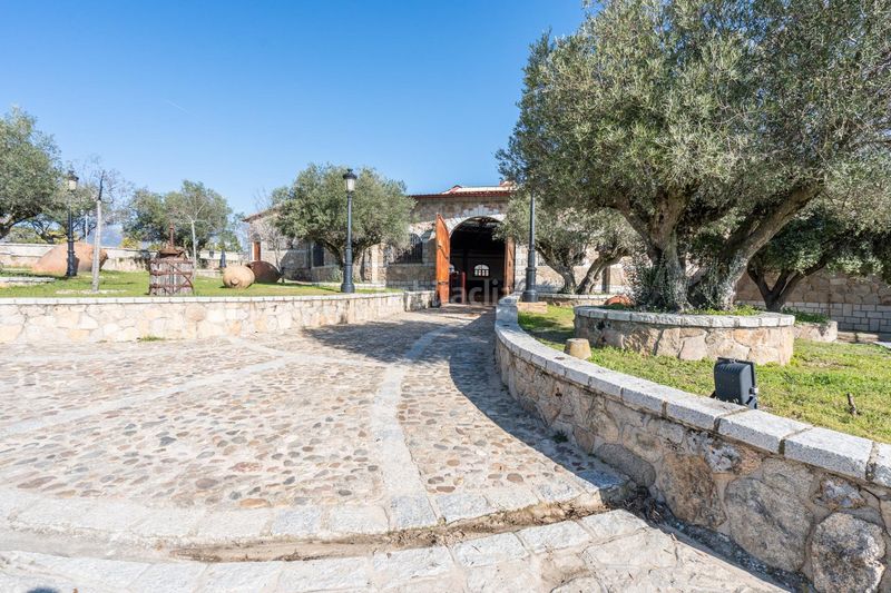 Foto 2c06d6af-bda1-46c1-aa48-284e4fdc9af0. Finca rústica a Robledo de Chavela