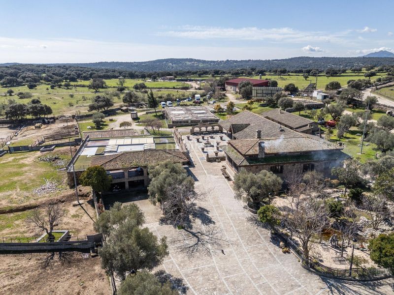 Foto 651c6417-be2b-4908-b380-04b889551d2a. Finca rústica a Robledo de Chavela