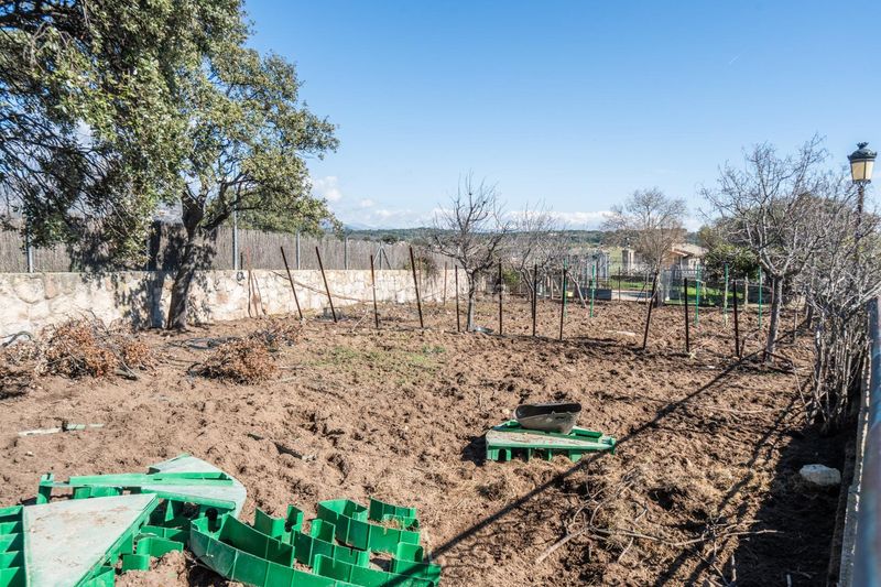 Foto a1a34776-bf81-41c3-b604-e4427686531f. Finca rústica a Robledo de Chavela