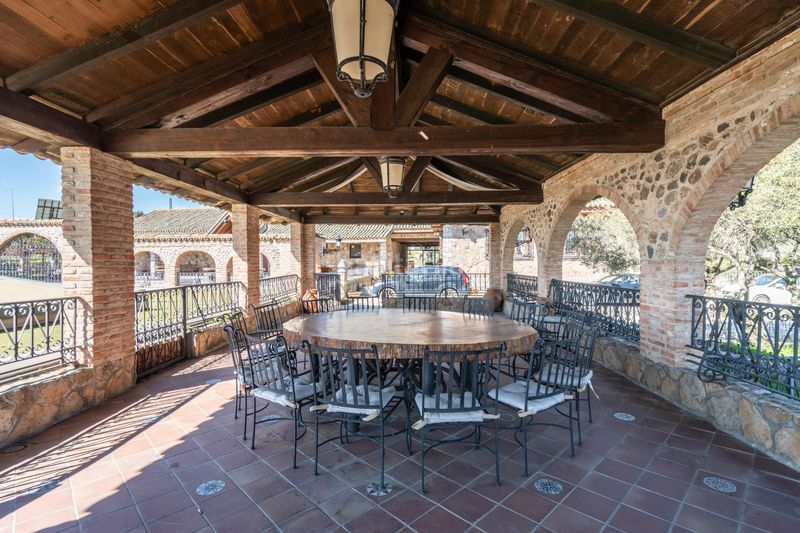 Foto a6580c90-b765-4cf8-9ee7-4e3fbd71798a. Finca rústica a Robledo de Chavela