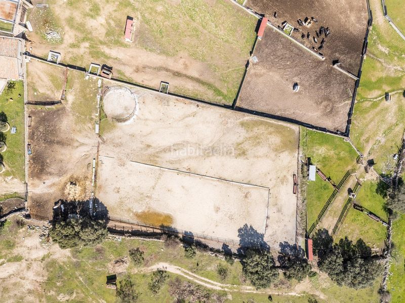 Foto a742c50a-a57f-492c-b42b-2d018b6db0a5. Finca rústica a Robledo de Chavela