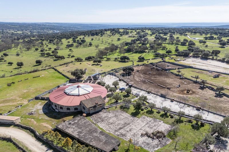 Foto f1a95602-ab91-4bdf-a54a-3d31ec81fc54. Finca rústica a Robledo de Chavela