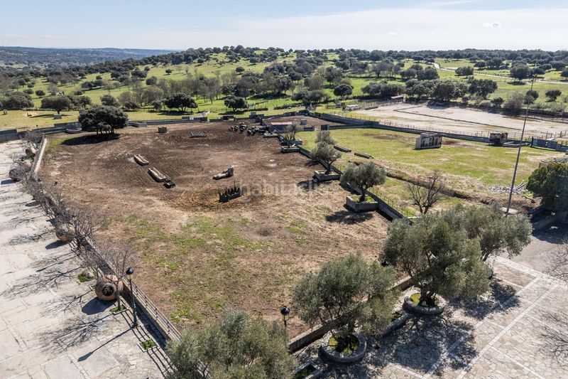Foto d433d459-4439-433a-a15c-f9530f0f5800. Finca rústica a Robledo de Chavela