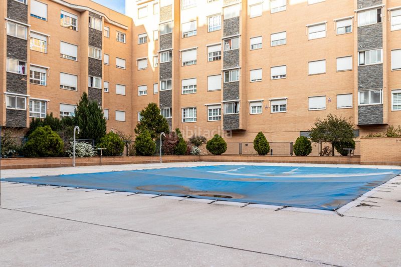 Foto 49e3b03d-dc76-44a3-ac07-71554dc5f552. Pis amb calefacció aparcament piscina a Ciudad 70 Coslada