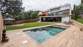 Xalet a El Peñalar - Arroyo de Trofas - Montealegre. Exclusiva vivienda de diseño con piscina y vistas en los peñasca