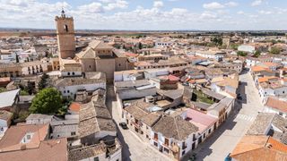 Haus in Toboso (El). Casa rural con licencia, encanto y gran potencial en la ruta del