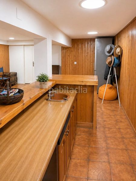 Foto 2ae0480f-0057-4a9b-9cd6-ea2eeb87ef1e. Casa amb aparcament a Cabrera (La)