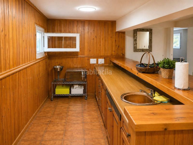 Foto 6eed33f7-dae5-4fee-b82f-426b5fbdbf38. Casa amb aparcament a Cabrera (La)