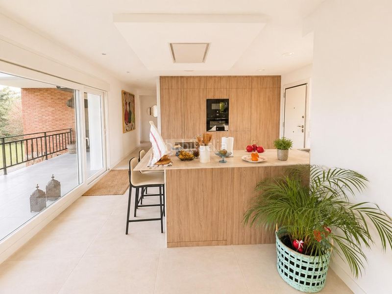 Foto 884841ce-05c1-42b6-aff4-e28ca9c098cb. Casa amb aparcament a Cabrera (La)