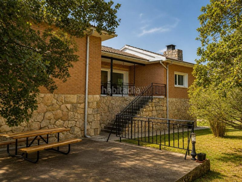 Foto aa3d686e-591d-4433-a07a-2cce3a90fa7e. Casa amb aparcament a Cabrera (La)