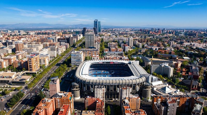 Foto ac4a2496-bcbf-468a-83f5-d183435ce676. Edifici a El Viso Madrid