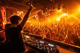 Rent Business premise in San José-Buenos Aires. Discoteca premium en traspaso en el sur de madrid  negocio conso