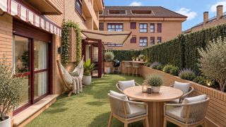Erdgeschoss in Europolis. Precioso bajo reformado con gran jardín privado, piscina y plaza