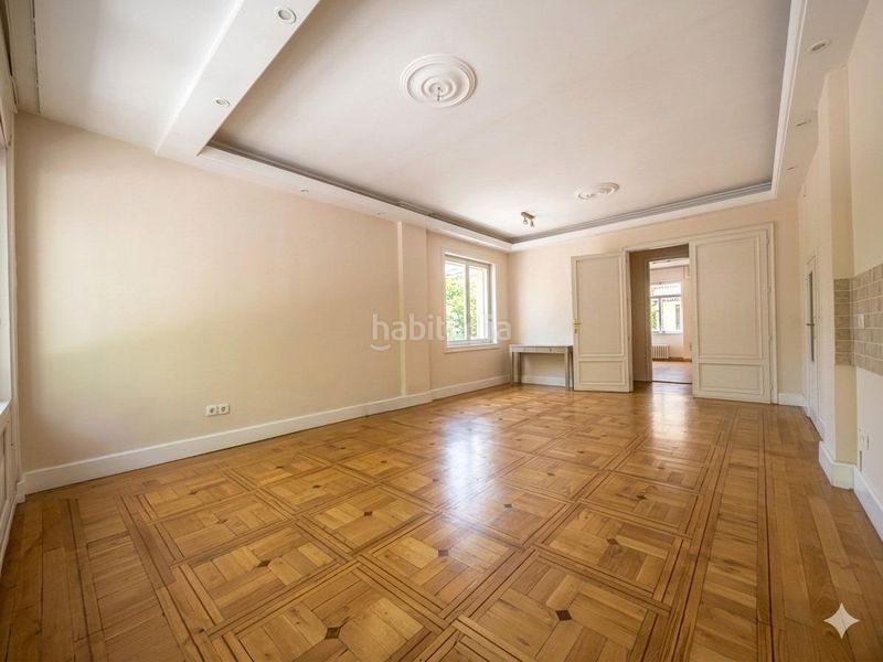 Foto a78ed03d-9b56-45fa-bed2-688833b621f2. Pis amb calefacció aparcament a Vallehermoso Madrid