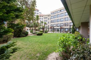 Miete Etagenwohnung  Calle fray luis de leon. Descubre tu nuevo refugio urbano exclusividad, luz y confort en