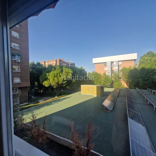 Foto c3dc586f-2a50-42c2-a1e2-6bf1c4c73e47. Pis amb calefacció aparcament piscina a Palomas Madrid