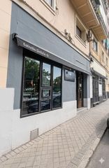 Local Comercial a Calle de la Virgen del Portillo 1