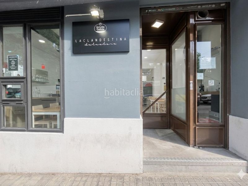Foto 4d8d2b02-c216-4b17-bfa7-b4f67c0032c8. Traspàs local comercial a calle de la virgen del portillo 1 a Madrid