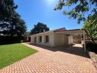 Chalet en Calle cantalejo 18. Chalet independiente totalmente reformado en el espinar
