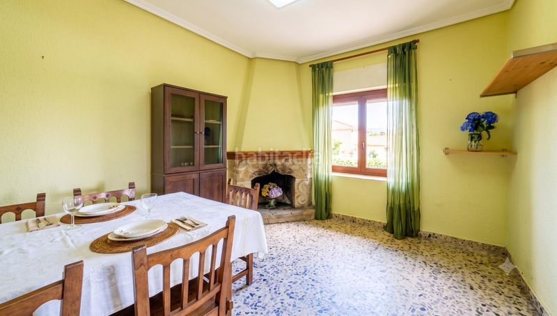 Foto 556a52e3-8e03-42a2-a52e-4ec2637645ce. Chalet mit heizung parking in Reocín