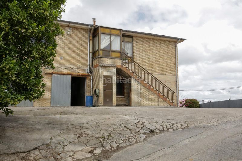 Foto b37b591a-b9f5-4c34-a470-a0845d6dc5a2. Chalet mit heizung parking in Reocín