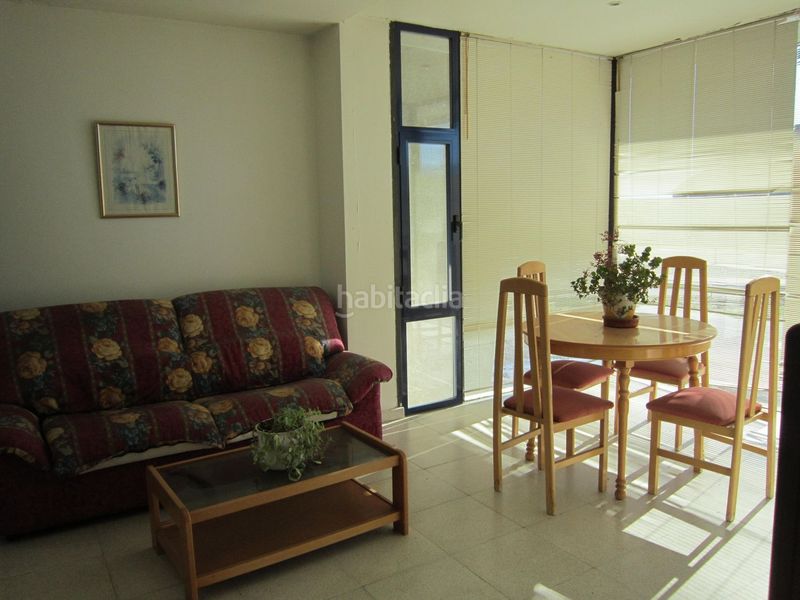 Foto b19352a1-f8f0-4b00-b1db-f249f19371d6. Edifici a Riocabado