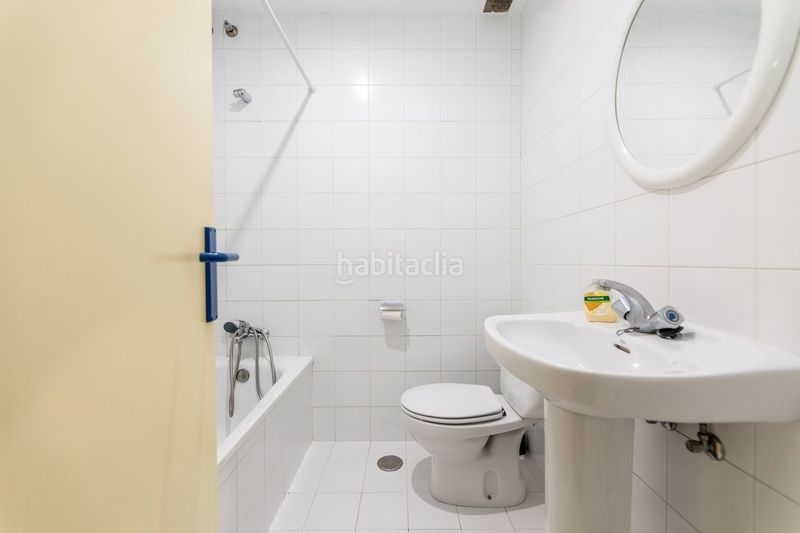 Foto cfabfd96-0b40-4457-8720-6cf84a6a22ec. Edifici a Riocabado