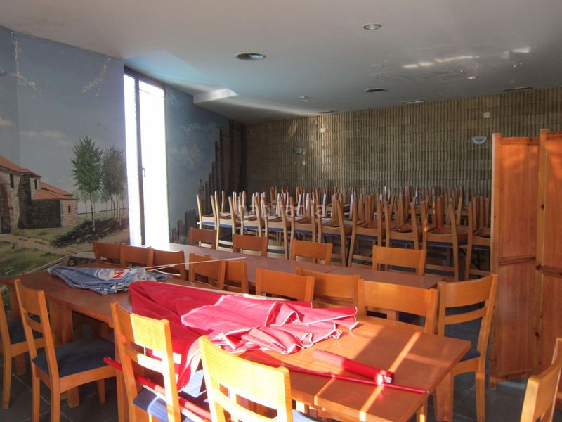 Foto d6c99492-82a6-4de4-ae97-4a049bcffdb7. Edifici a Riocabado