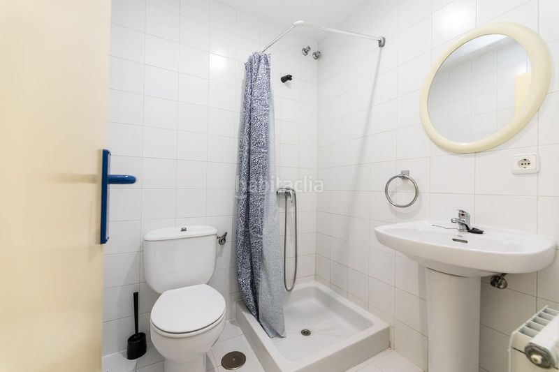 Foto d9130f60-a832-47b8-81f4-b67d99d632c2. Edifici a Riocabado
