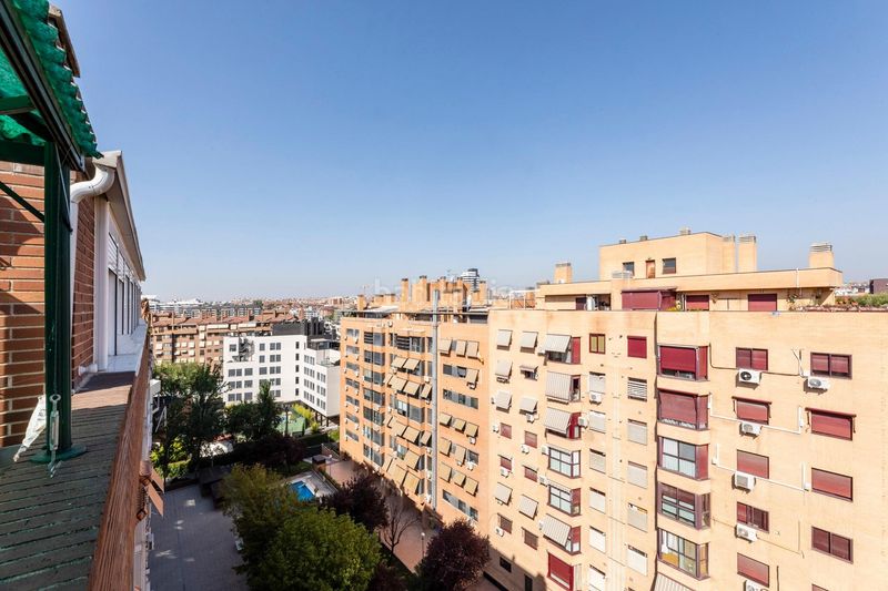 Foto 17fac2c6-3788-428c-a9c3-b80bb007c5e8. Àtic amb calefacció aparcament piscina a Legazpi Madrid