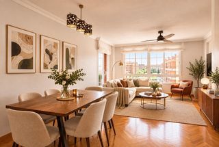 Flat  Maria curie. Magnífico piso de 3 habitaciones y 2 baños con piscina, 2 plazas