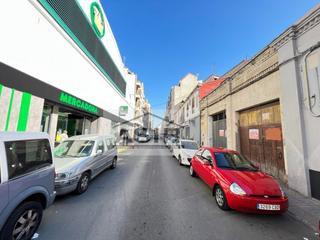 Lloguer Local Comercial a Alquenència - Venècia. Nave amplia en pleno centro al lado de la gasolinera la torre