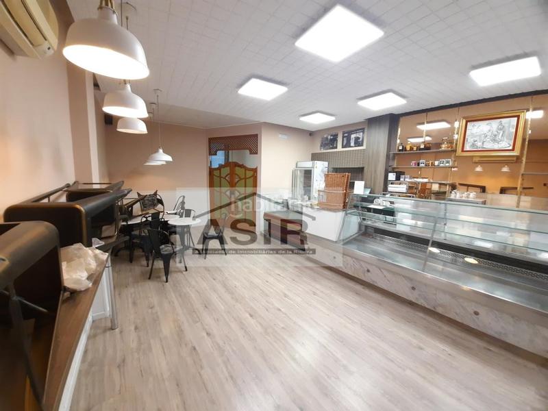 Foto 4e061ec1-5d25-4888-8c99-1061ce7575da. Casa sin ninguna comisión!! casa amplia con negocio en planta baja en una excelente zona en Corbera