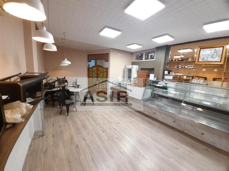 Foto 5e225761-1732-45cc-bf55-f2748187fac1. Casa sin ninguna comisión!! casa amplia con negocio en planta baja en una excelente zona en Corbera