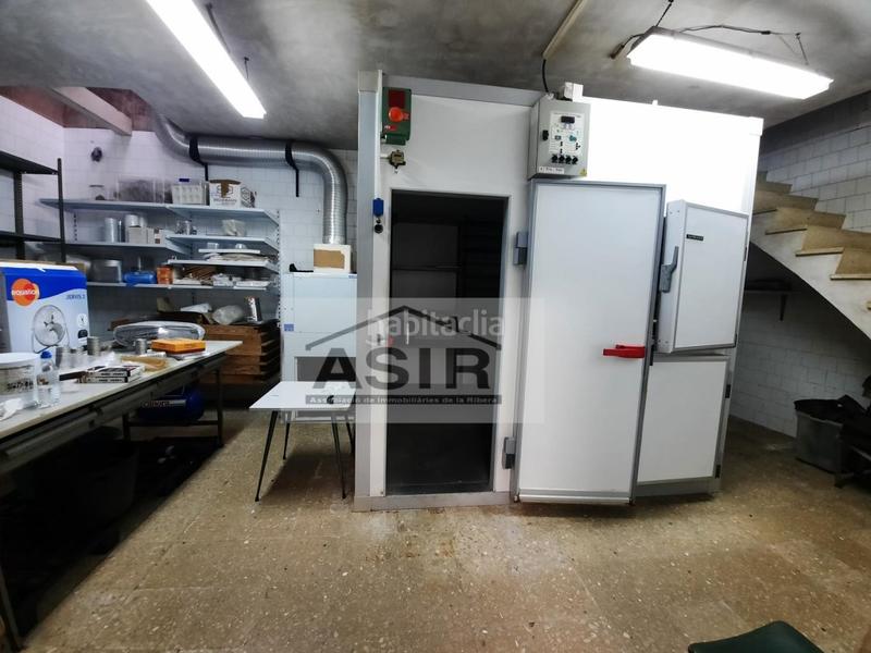 Foto 90417b45-fd71-429b-9429-7c2bdb0640b5. Casa sin ninguna comisión!! casa amplia con negocio en planta baja en una excelente zona en Corbera