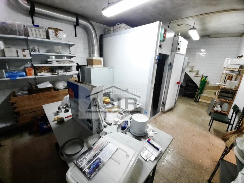 Foto b15153fb-0740-453a-b331-d8ef5bf3a438. Casa sin ninguna comisión!! casa amplia con negocio en planta baja en una excelente zona en Corbera