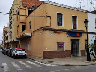 Casa en Alberic. Casa solar edificable+vivienda planta baja