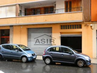Local commercial à Alquenència - Venècia. Sin ninguna comisión!! local con una amplia fachada y con dos ac