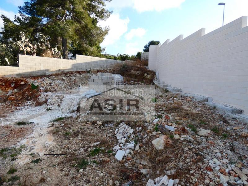 Foto 3db88234-a268-4445-9cdd-fd1418c58d93. Terreno residencial sin ninguna comisión!! excelente parcela chaflán con proyecto para construir con luz y agua en la urbanización el respirall en Alzira