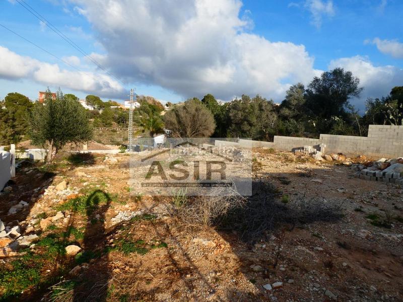 Foto 7d0f0b16-9c01-44df-9a23-ed740520d9e0. Terreno residencial sin ninguna comisión!! excelente parcela chaflán con proyecto para construir con luz y agua en la urbanización el respirall en Alzira