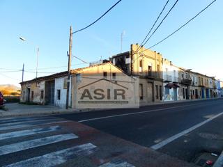 Maison à Alquenència - Venècia. Sin ninguna comisión!! casa de origen chaflán, amplia con muchas