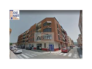 Local commercial à Alquenència - Venècia. 1 oficina, 1 cuarto de baño, 1 altillo. actualmente como taller