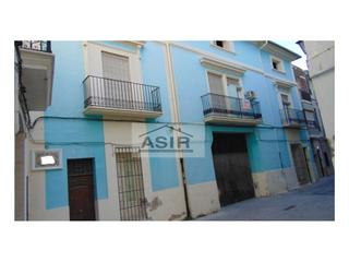 Maison à Alquenència - Venècia. Precio negociable!!! casa céntrica enorme con 789 m2 construidos
