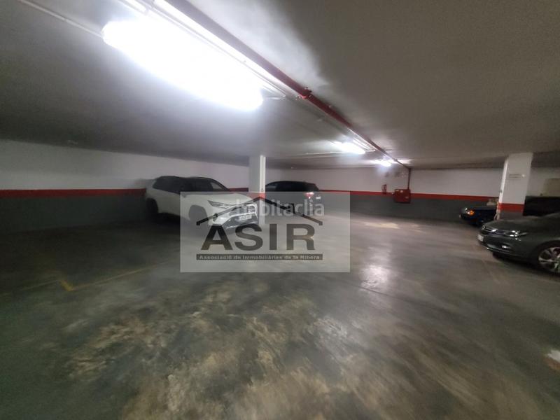 Foto b93a646e-6b1b-43eb-9e98-45e88b676bf9. Posto auto in Centre Alzira