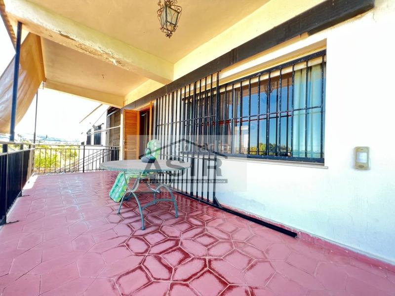 Foto 1ea5ad43-a77d-4fd4-819e-d39d696e3fa0. Chalet with parking pool in Urbanitzacions i Pedanies Nord Alzira